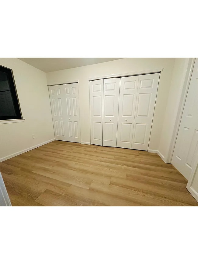 Photo - 522 Johnstone St