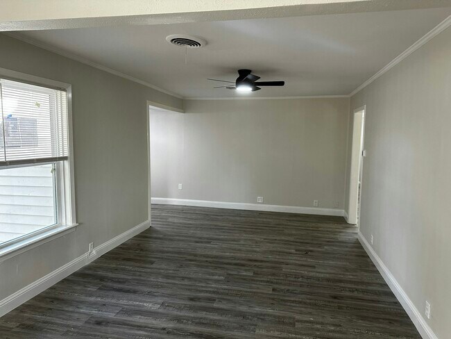 Photo - 209 Pendleton St