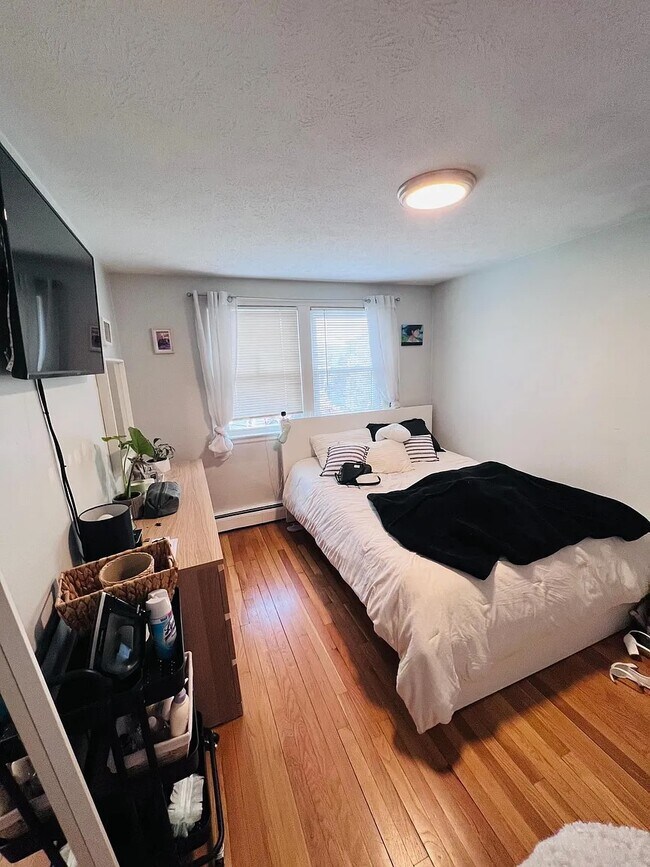 Photo - 115 Cowing St Unidad #2