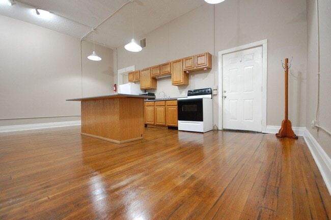 Photo - 717.5 Story St Unit 717.5