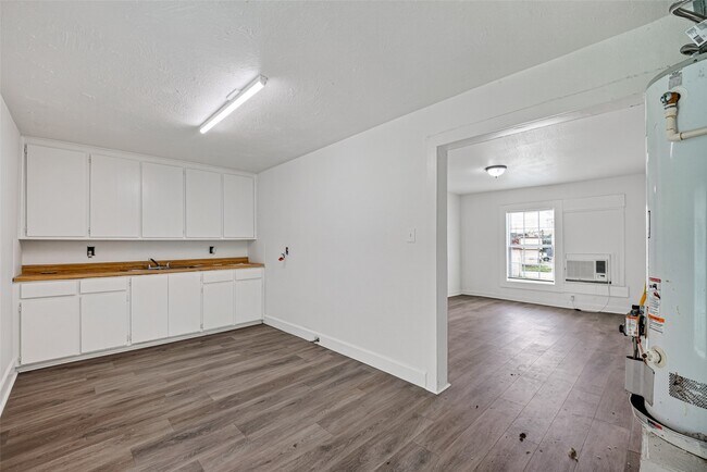 Photo - 4901 Stimson St Unit 7