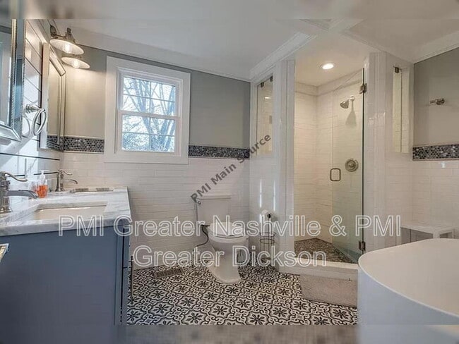 Photo - 1711 Golf St