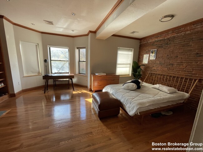 Photo - 71 Gainsborough St Unit #201