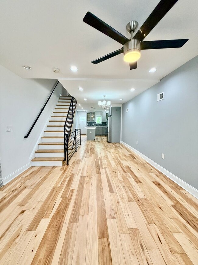Building Photo - Modern 3-Bedroom Home with Rooftop Access, Finished Basement & Wet Bar