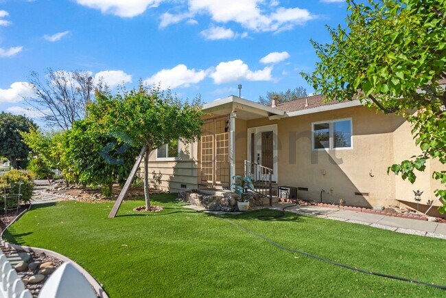 Photo - 3207 Forbes Ave