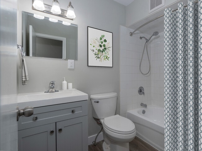 Photo - Centennial Court