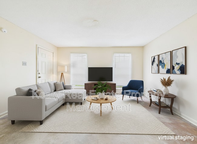 Photo - 102 Dorchester St