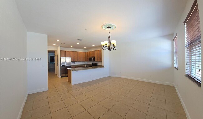 Photo - 929 SW 147th Ave