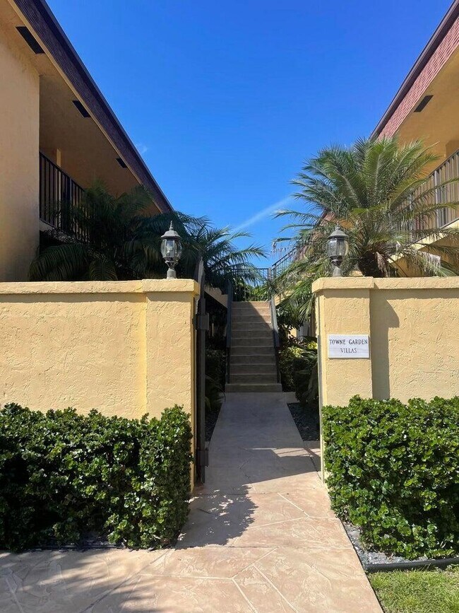Photo - 120 N M St Condo Unit C