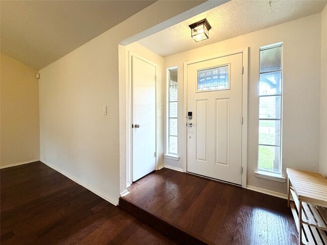 Photo - 22319 Merrymount Dr