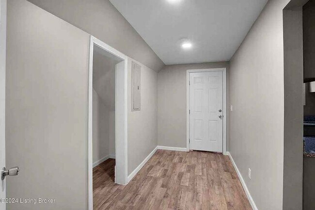 Photo - 1411 S Brook St Unidad 1