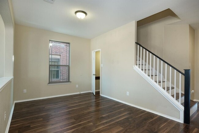 Photo - 1244 Yellow Iris Rd