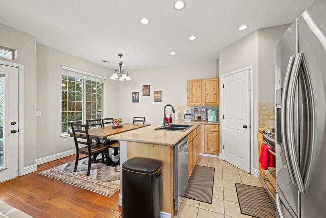 Photo - 1001 W Willow Lake Loop Unit SI ID1542960P
