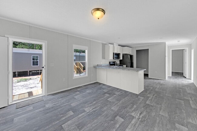 28 Pansy Ln