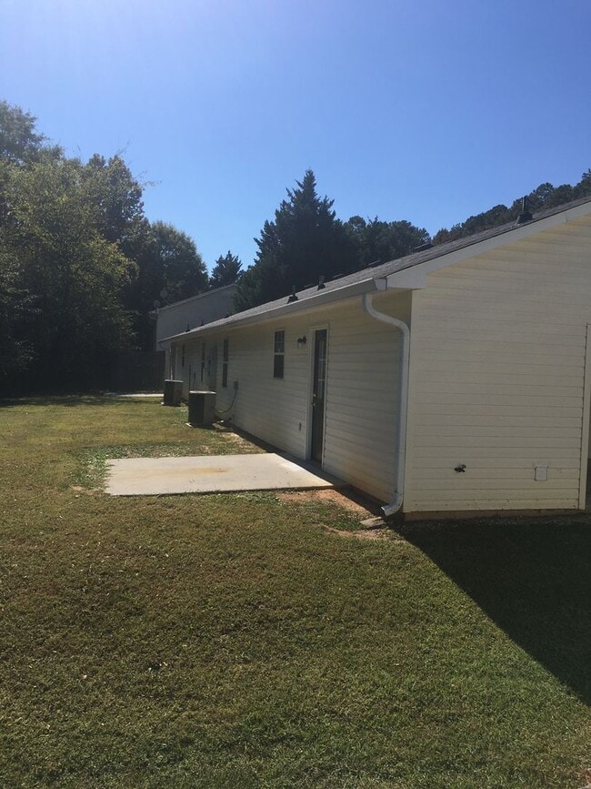 Photo - 69 Dodd Blvd SE Unidad 69 Dodd Blvd. Apt. A