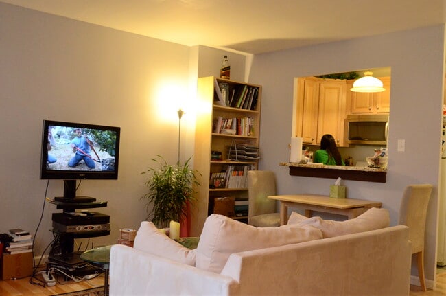 Photo - 922 24th St NW Unit 508