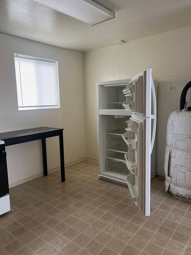 Photo - 1213corv Unit C