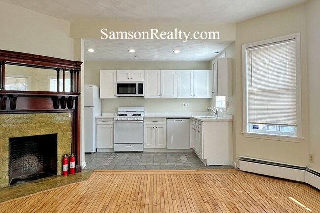 Photo - 204 Angell St Unit 1
