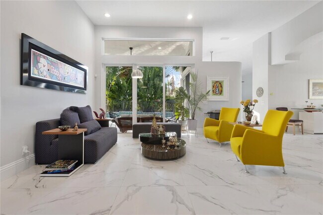 Photo - 3719 Oak Ridge Cir