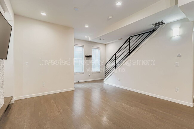 Photo - 2625 W 25th Ave