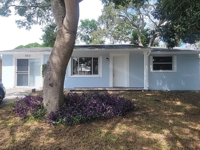 Building Photo - 7831 Sagebrush Dr