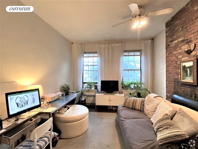 Building Photo - 161 9th Ave Rental