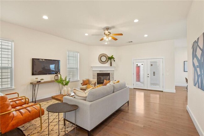 Photo - 4 bedroom 4 bath house fully remodeled