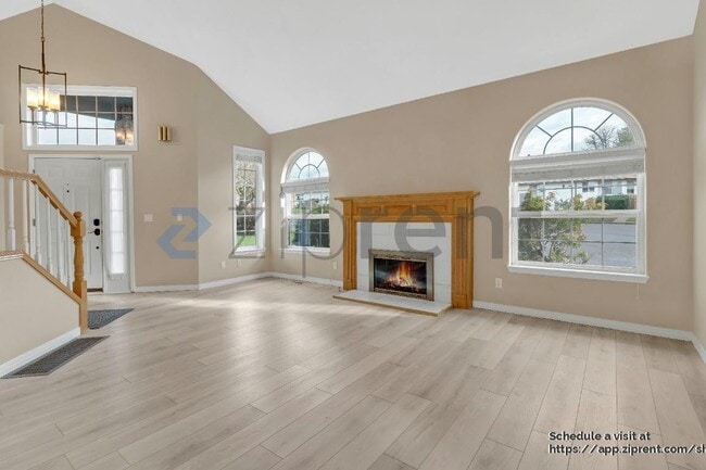 Building Photo - 6622 SE Montego Bay St