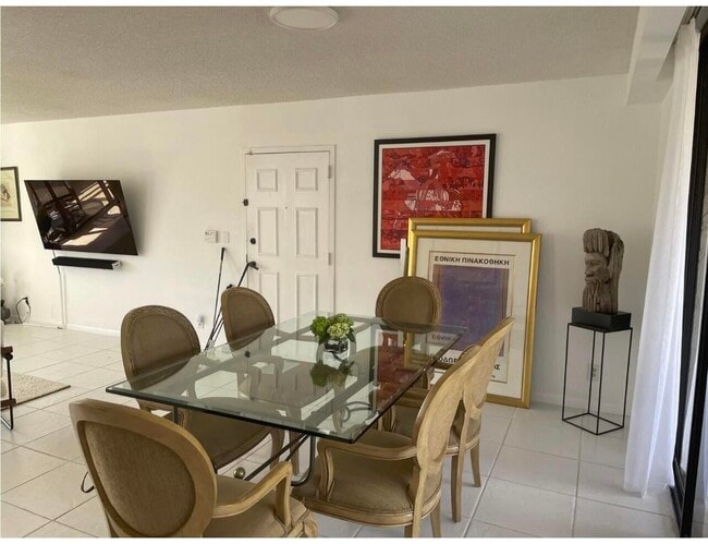 Photo - 7170 Promenade Dr Unidad 301