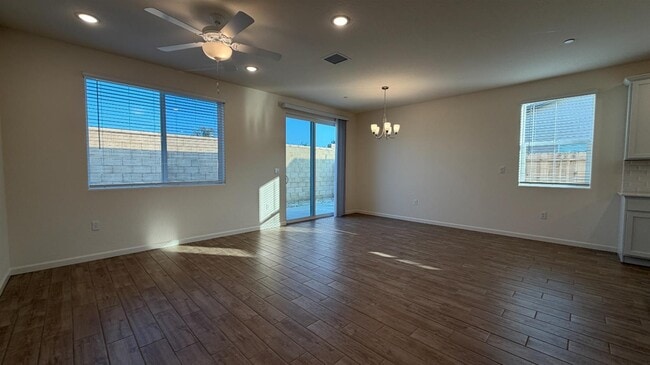 Photo - 2173 N Renn Ave