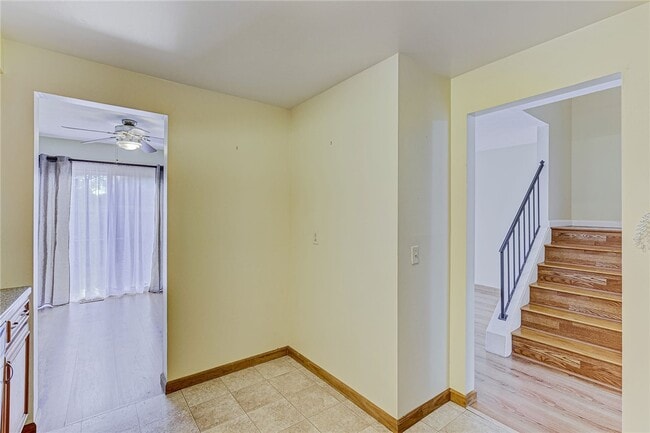 Photo - 79 Wintergreen Way