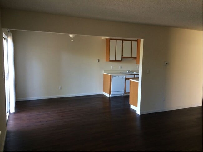 Photo - 2127-2129 E. 8th Street Unit 2127