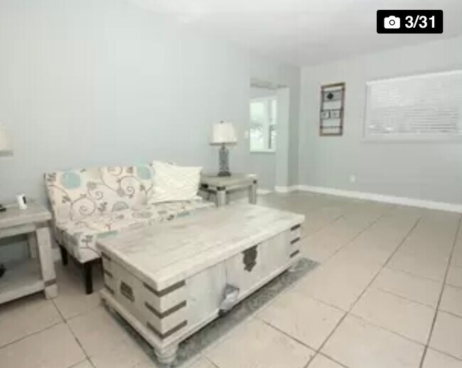 Photo - 1255 Dunbar St