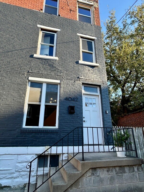 Photo - 4042 Geneva St