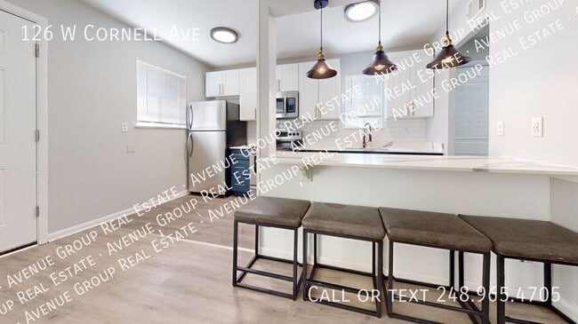 Photo - 126 W Cornell Ave