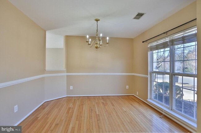 Photo - 17259 Larkin Dr