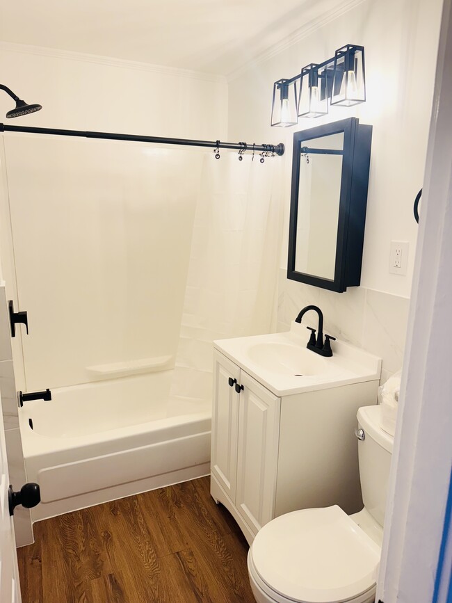 Photo - 49 Lawrence St Unidad Apartment #2