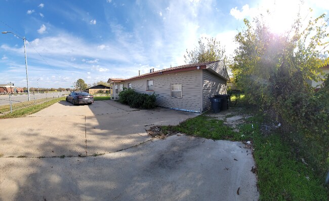 Photo - 5248 E Berry St