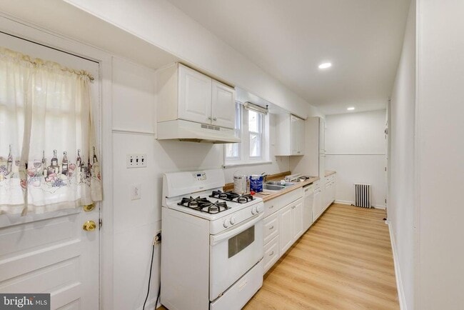 Photo - 429 Manor Ave