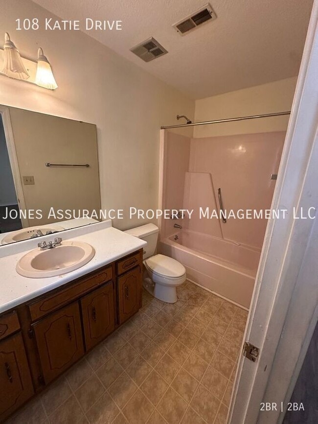 Photo - 108 Katie Dr