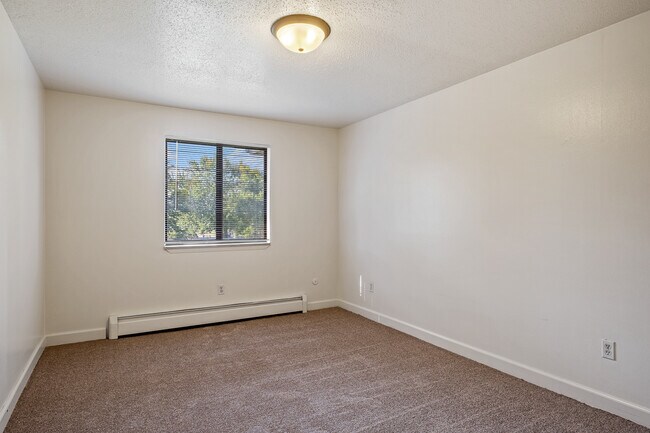Crossroads Apartments