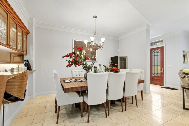 Photo - 1044 Memorial Village Dr