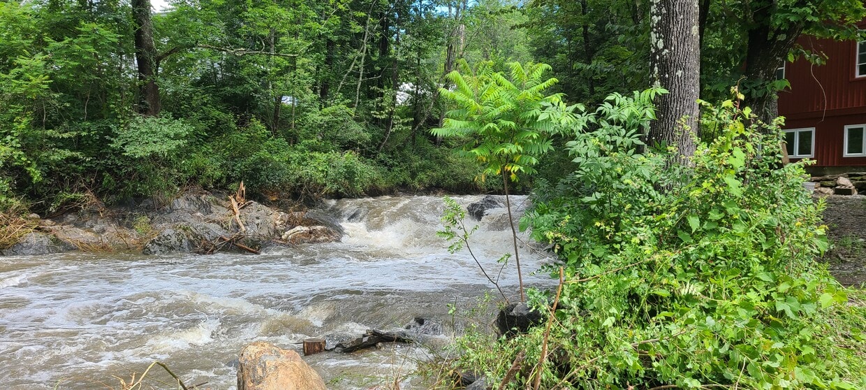 Photo - 18 Martinsville Rd (Hartland, VT)