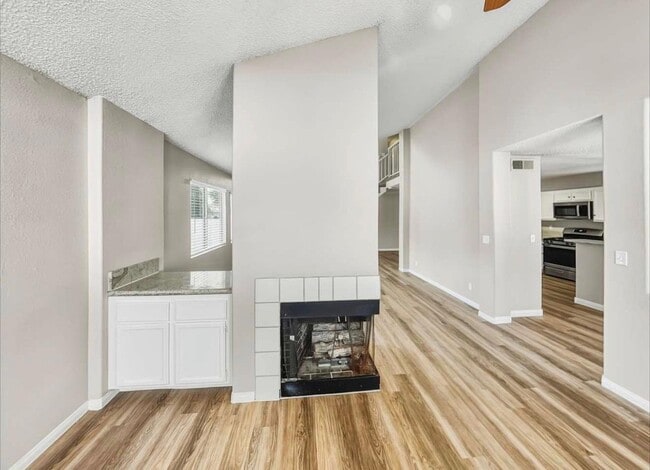 Photo - 3301 Hyannis Cir