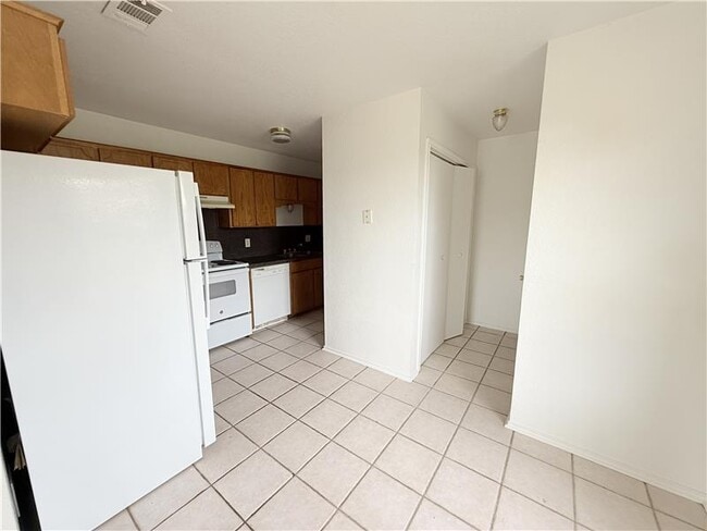 Photo - 1210 D Industrial Unit D