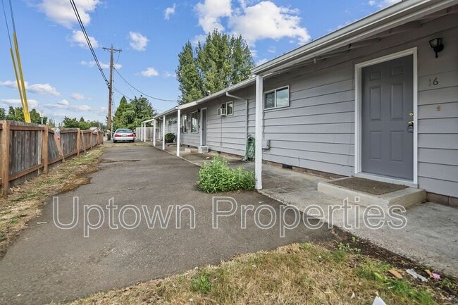 Photo - 130 N 4th Ave