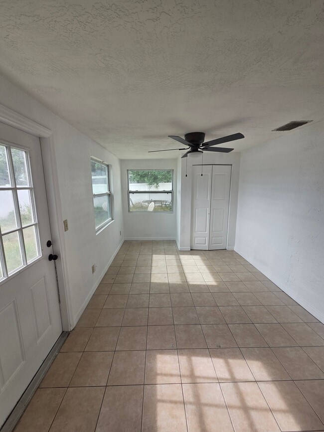 Photo - 9125 Hunt Club Ln