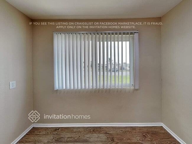 Photo - 27198 Norwood St