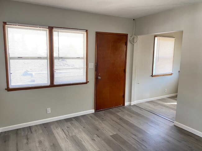 Photo - 2nd St., 829-831 Unidad 831 #B