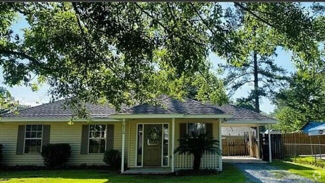 Building Photo - Charming 3BR House in Covington